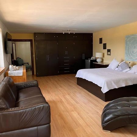 Casa Galeana- Tropical 1-Bd 1-Wc Mountain Top Luxury Suite With Stunning Views อาจิจิก ภายนอก รูปภาพ