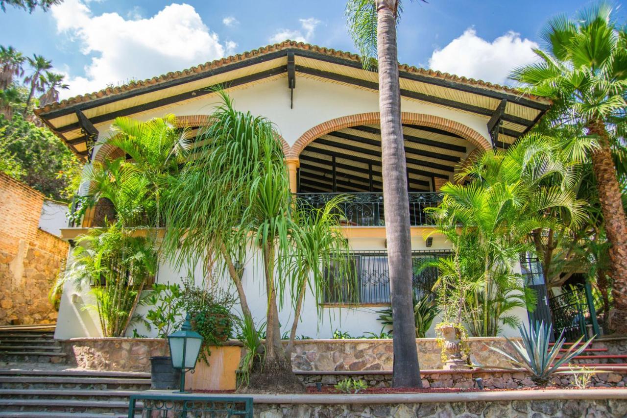 Casa Galeana- Tropical 1-Bd 1-Wc Mountain Top Luxury Suite With Stunning Views อาจิจิก ภายนอก รูปภาพ