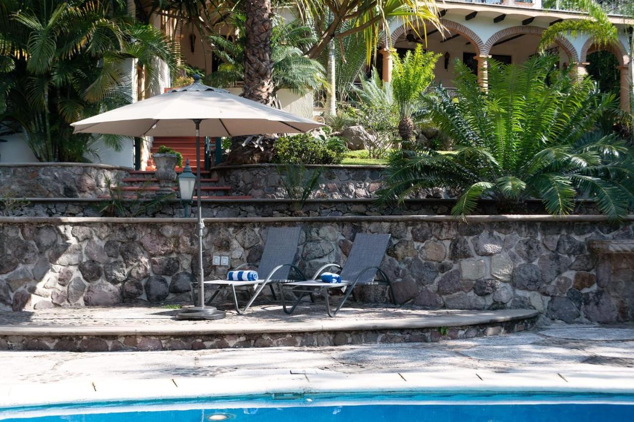 Casa Galeana- Tropical 1-Bd 1-Wc Mountain Top Luxury Suite With Stunning Views อาจิจิก ภายนอก รูปภาพ