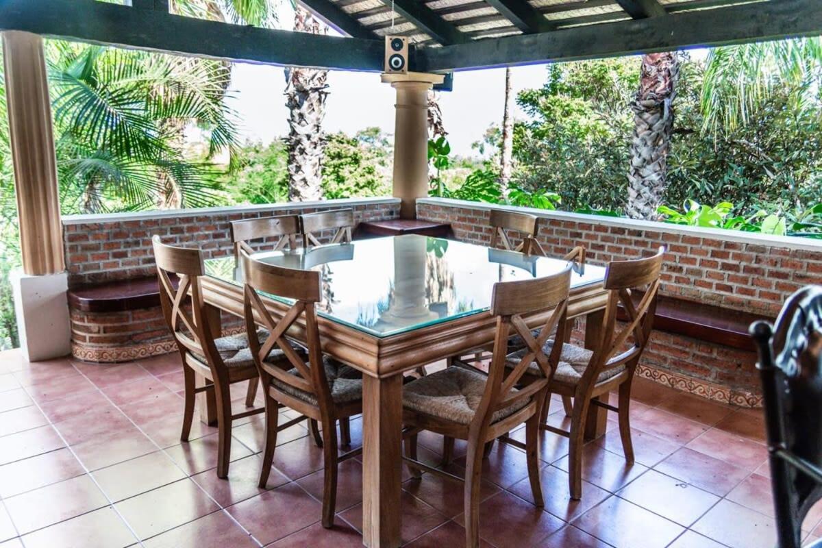 Casa Galeana- Tropical 1-Bd 1-Wc Mountain Top Luxury Suite With Stunning Views อาจิจิก ภายนอก รูปภาพ