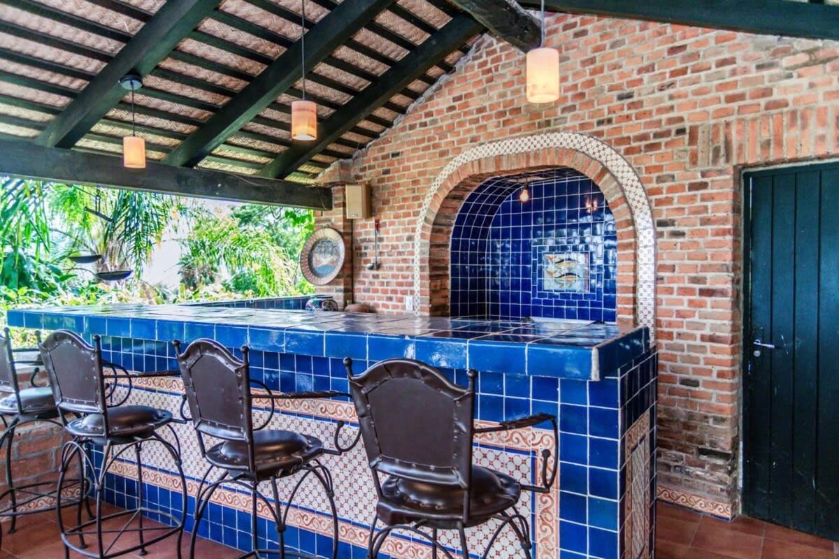 Casa Galeana- Tropical 1-Bd 1-Wc Mountain Top Luxury Suite With Stunning Views อาจิจิก ภายนอก รูปภาพ